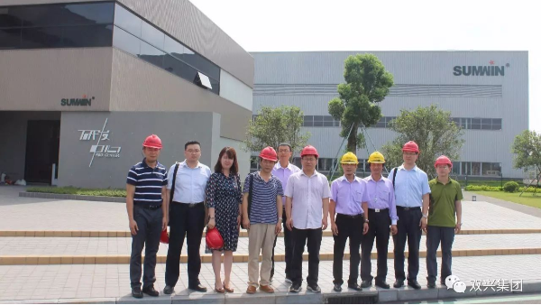 西安理工大學專家教授蒞臨雙興不銹鋼管工廠調(diào)研